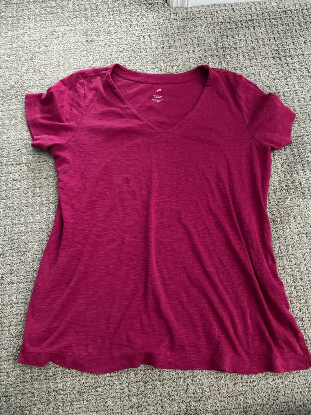 J. Jill Women's Short Sleeve V-Neck Tee in Berry 100% Pima Cotton